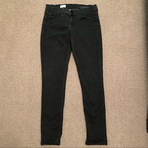 Never worn Gap skinny jeans!